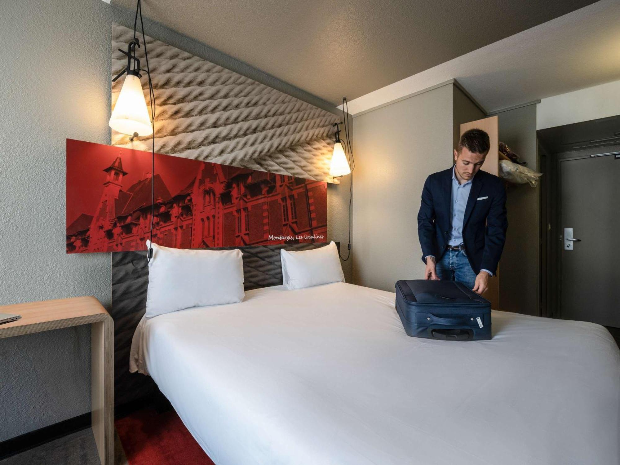 Ibis Montargis Hotel Bagian luar foto